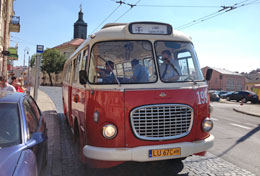 Zabytkowy autobus Gutek